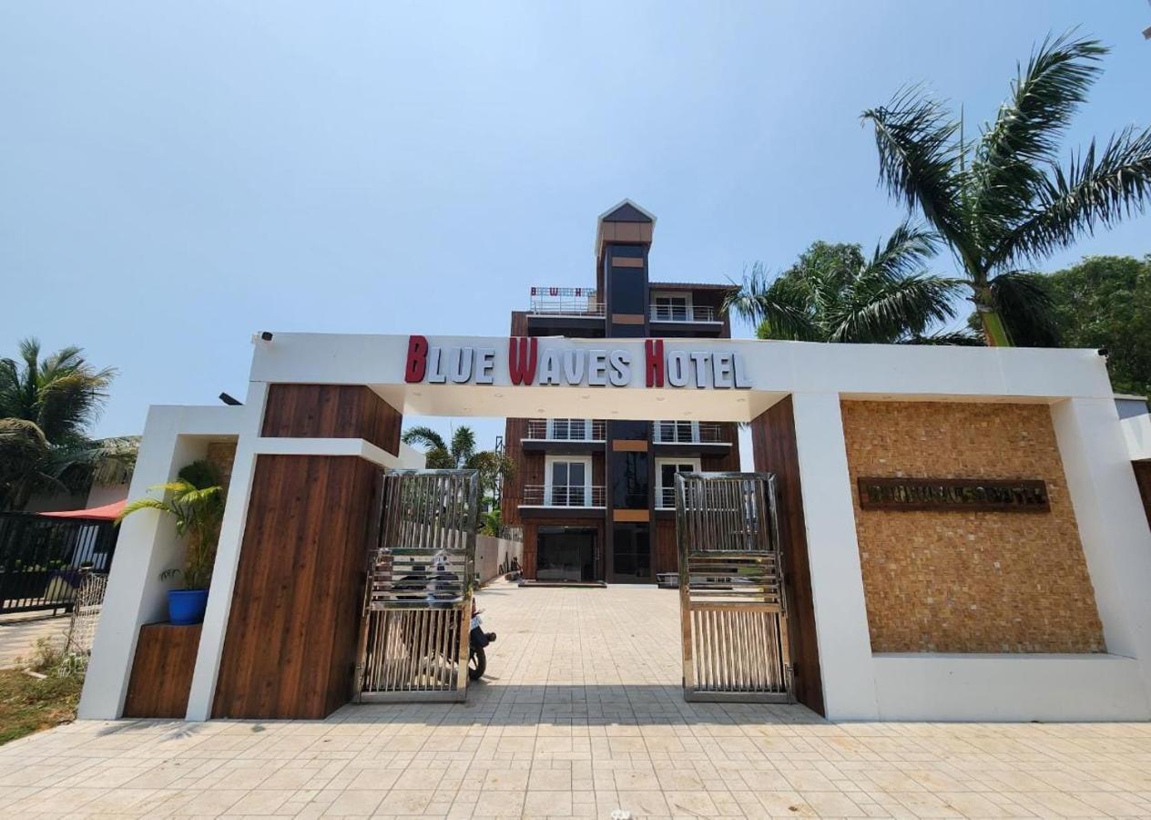 Blue Waves Hotel Tajpur Exterior photo