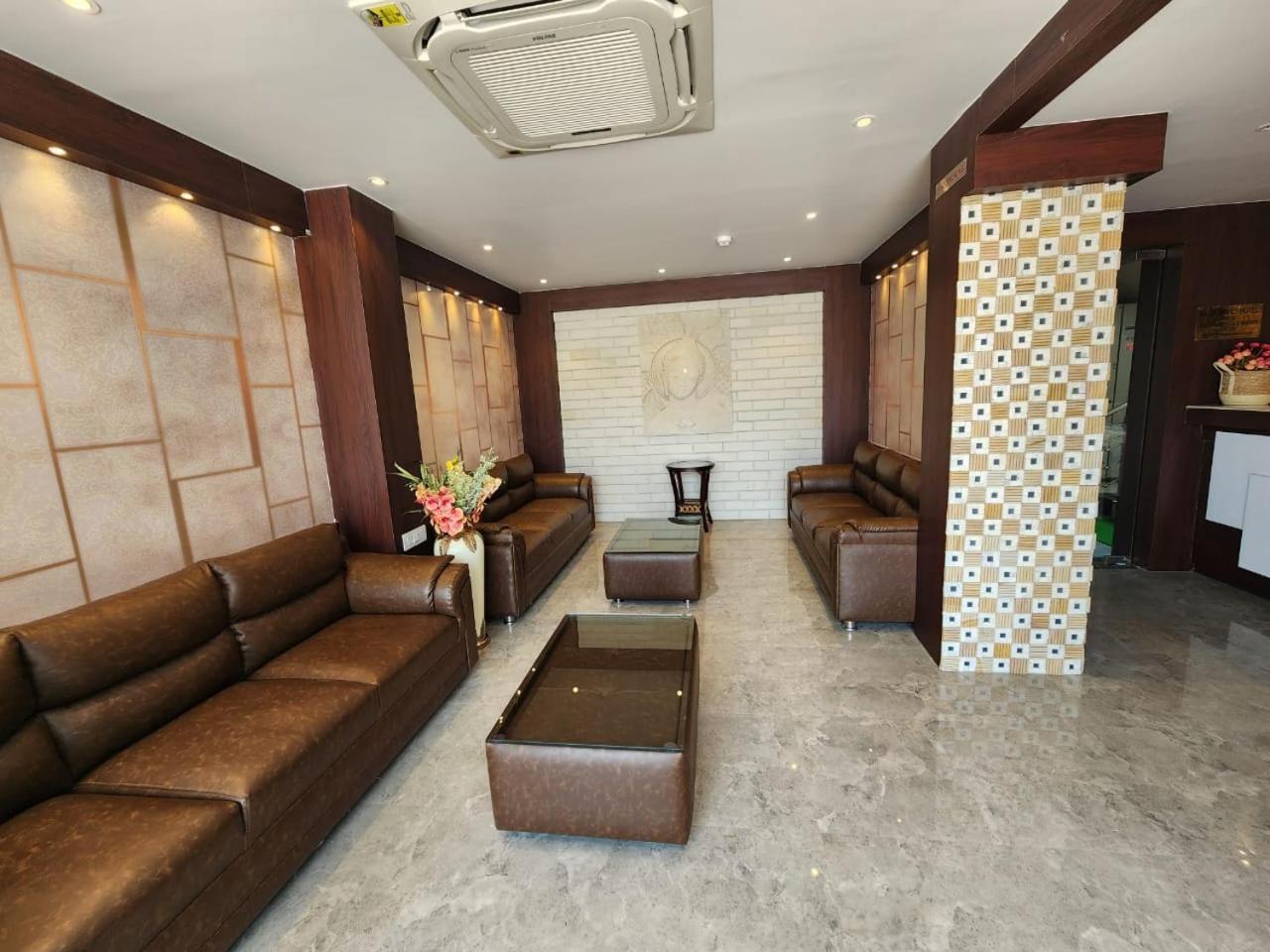 Blue Waves Hotel Tajpur Exterior photo