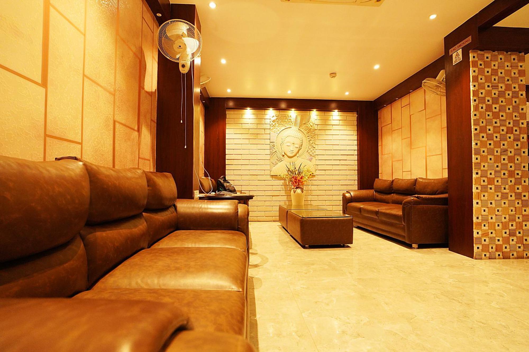 Blue Waves Hotel Tajpur Exterior photo